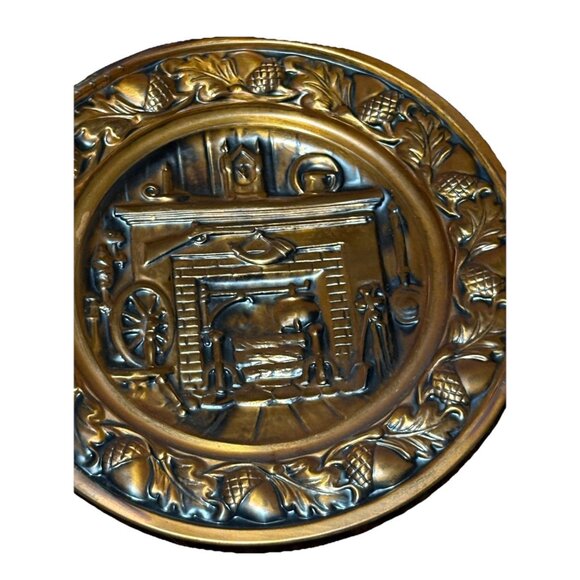 Vtg Coppercraft Guild embossed copper wall plate  colonial fireplace scene 2 Set - Picture 2 of 8